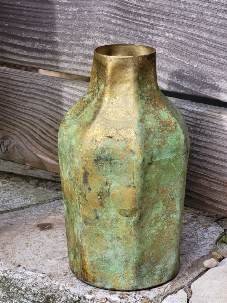 Metallvase Palla, flaschenförmig, antik grün